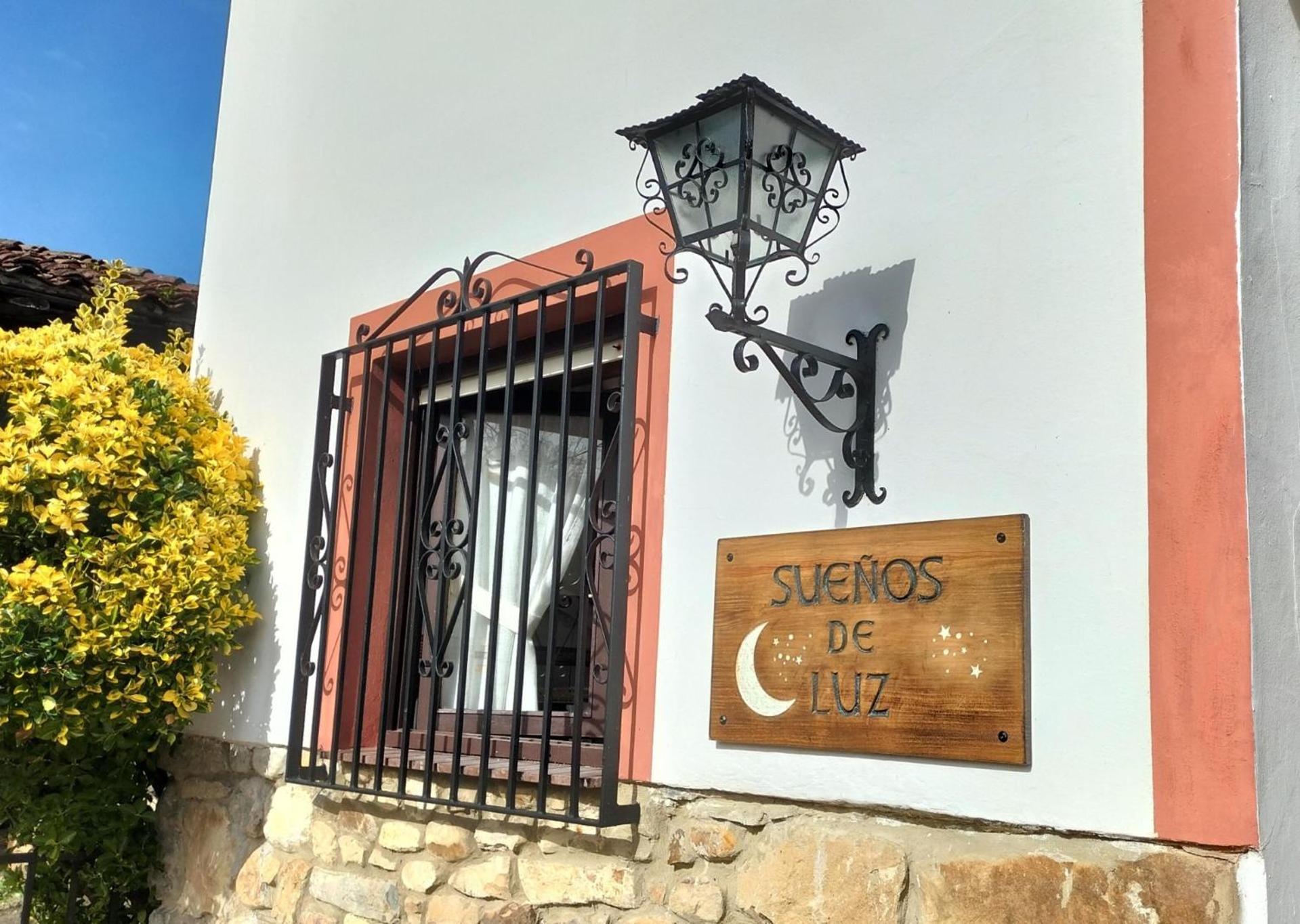 Suenos De Luz Villa Mestas De Con Exterior photo